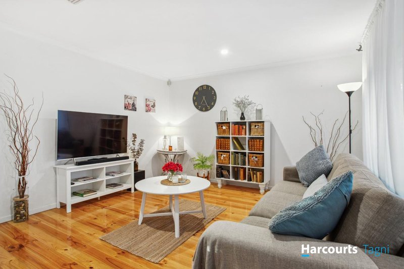 Photo - 16 Opie Street, Aberfoyle Park SA 5159 - Image 4