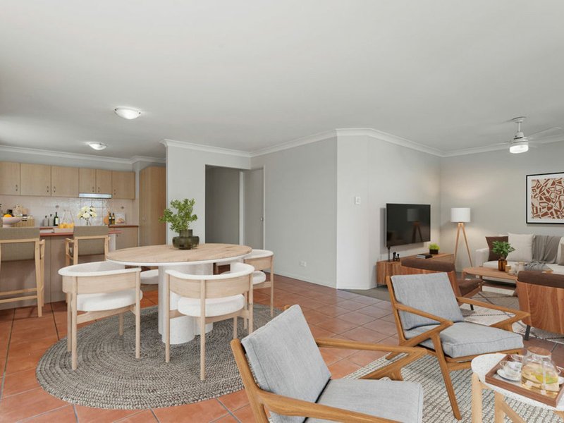 Photo - 16 Opossum Circuit, Springfield Lakes QLD 4300 - Image 2