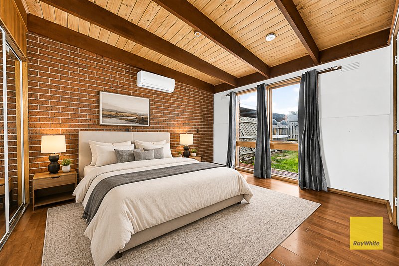 Photo - 16 Oppy Crescent, Hoppers Crossing VIC 3029 - Image 9