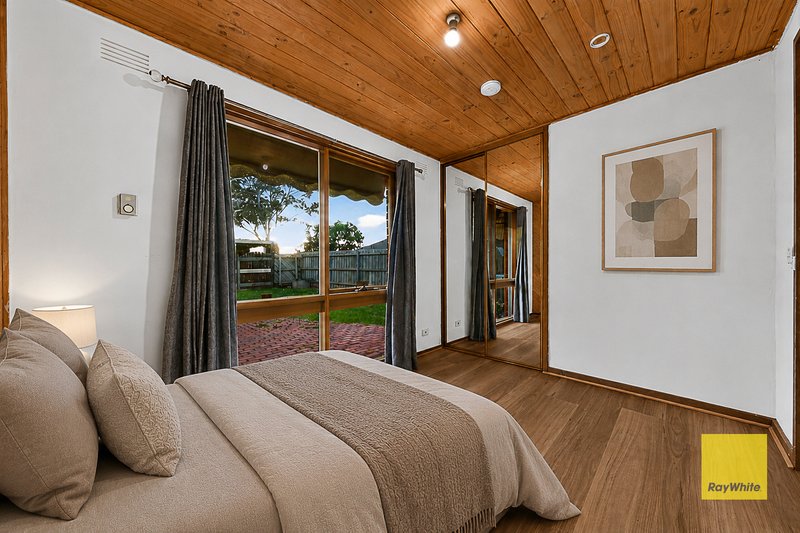 Photo - 16 Oppy Crescent, Hoppers Crossing VIC 3029 - Image 12