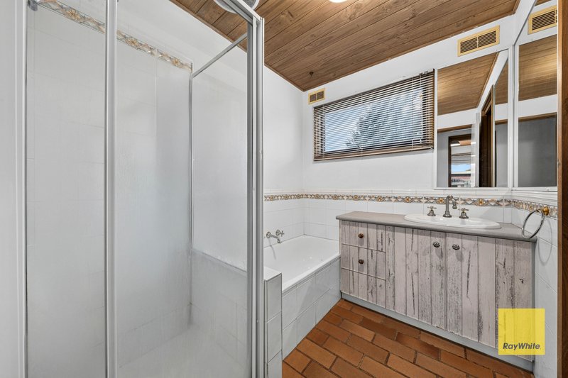 Photo - 16 Oppy Crescent, Hoppers Crossing VIC 3029 - Image 13
