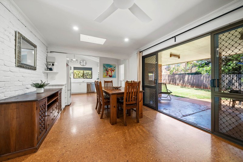 Photo - 16 Orchid Street, Centenary Heights QLD 4350 - Image 10