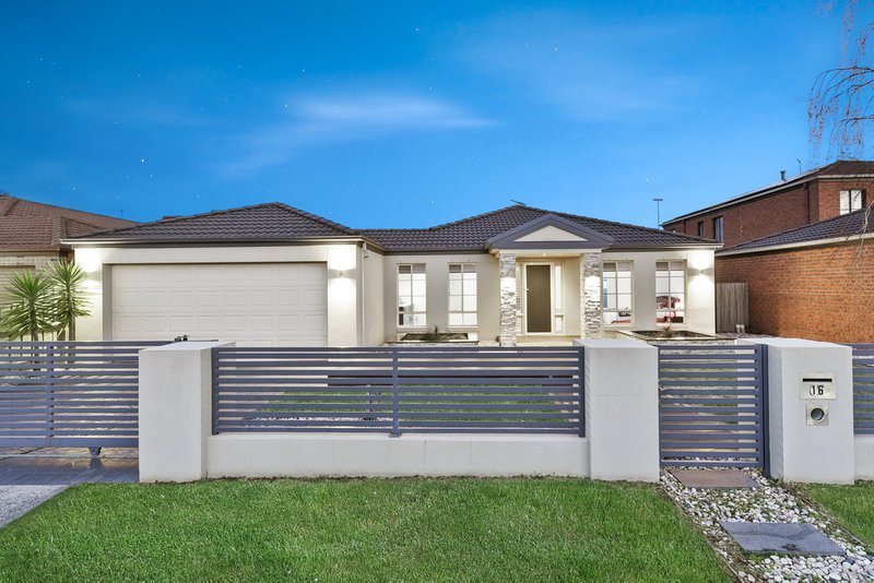 16 Osmington Circle, Narre Warren South VIC 3805