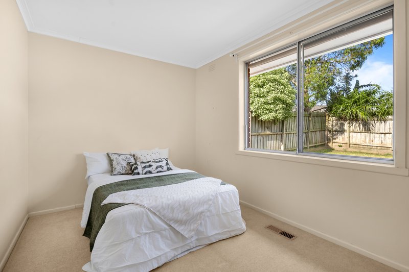 Photo - 16 Otira Road, Knoxfield VIC 3180 - Image 5