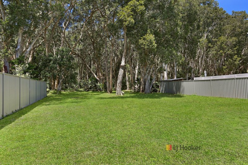 Photo - 16 Ourringo Street, Budgewoi NSW 2262 - Image 7