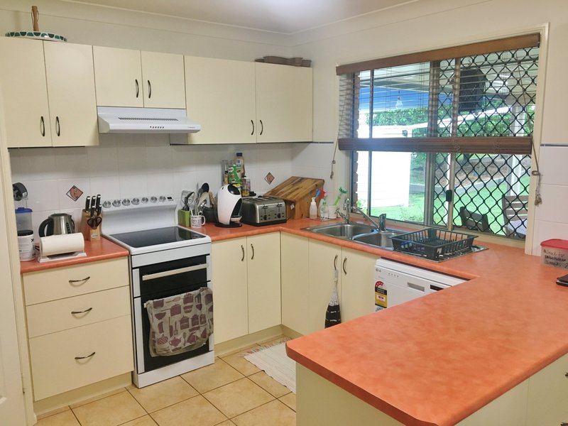 Photo - 16 Outridge Street, Wondai QLD 4606 - Image 2