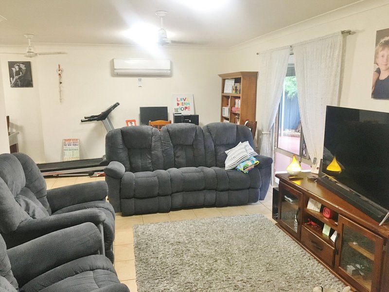 Photo - 16 Outridge Street, Wondai QLD 4606 - Image 4