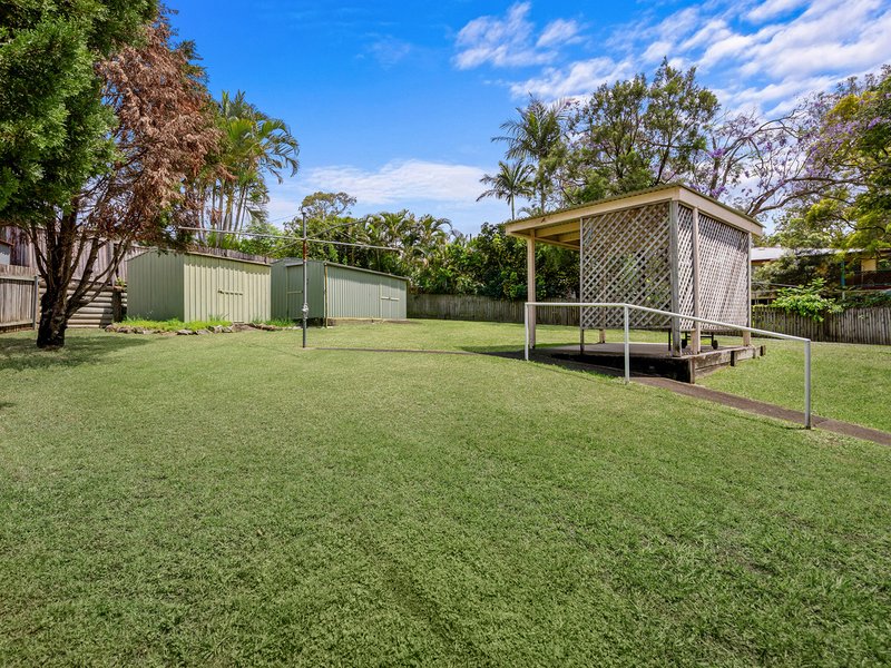 Photo - 16 Owarra Avenue East , Ferny Hills QLD 4055 - Image 4