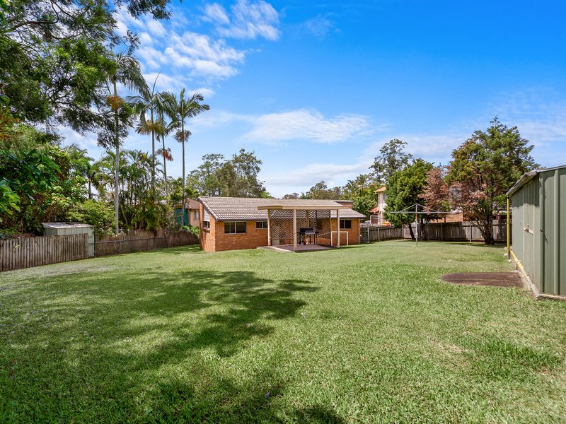 Photo - 16 Owarra Avenue East , Ferny Hills QLD 4055 - Image 5