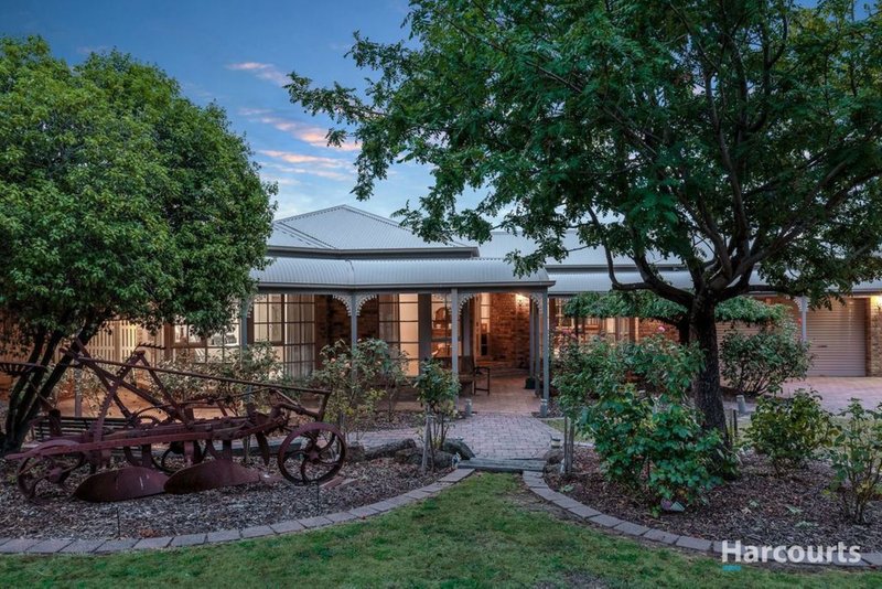 16 Palmerston Road, Lysterfield VIC 3156