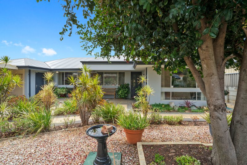 16 Panorama Drive, Kelmscott WA 6111