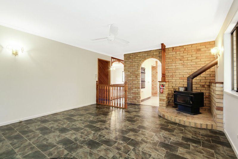 Photo - 16 Paradise Court, Clontarf QLD 4019 - Image 5