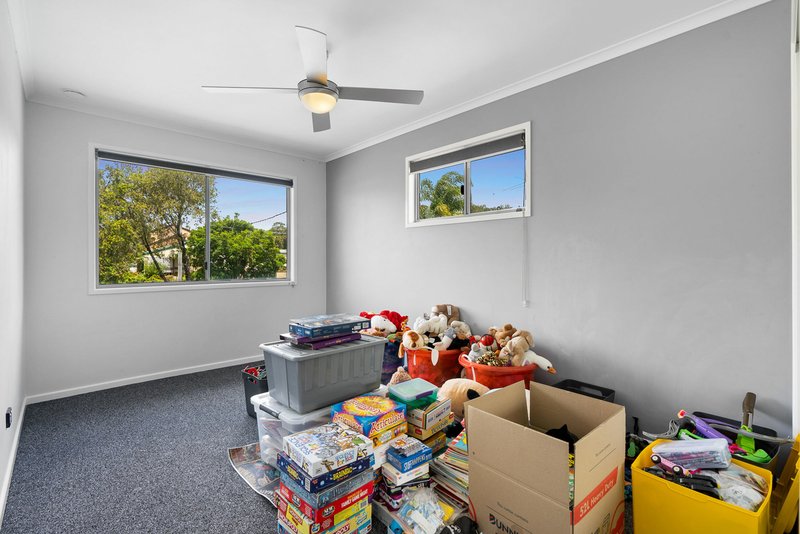 Photo - 16 Paradise Court, Clontarf QLD 4019 - Image 6