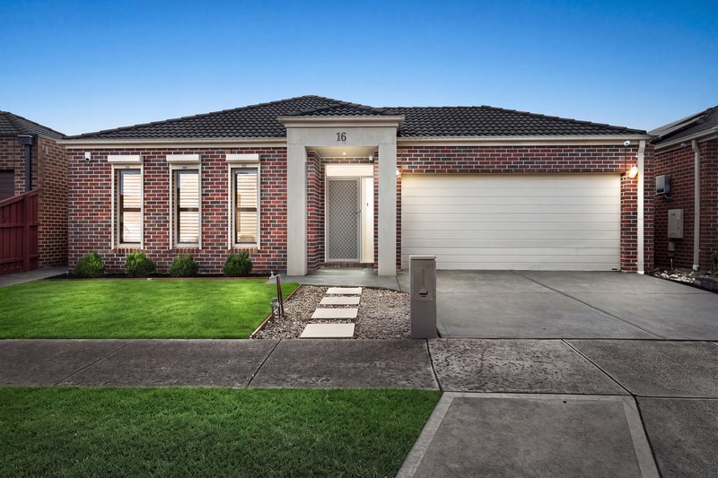 Photo - 16 Paringa Avenue, South Morang VIC 3752 - Image 1