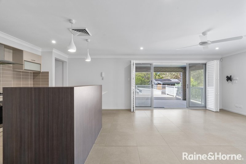 Photo - 16 Park View Parade, Mollymook Beach NSW 2539 - Image 8