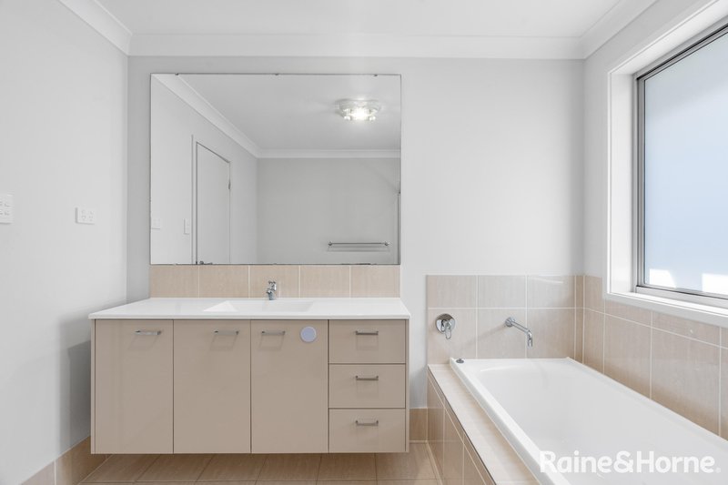 Photo - 16 Park View Parade, Mollymook Beach NSW 2539 - Image 9