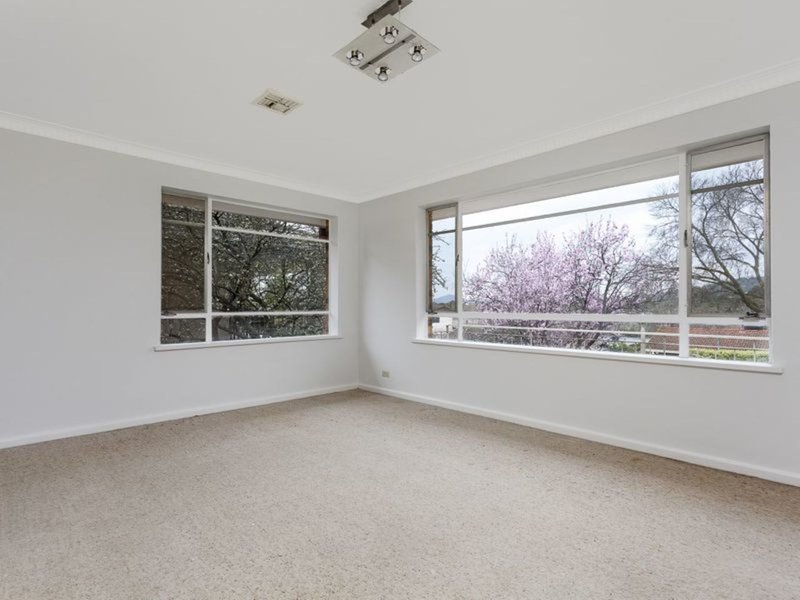 Photo - 16 Parker Street, Curtin ACT 2605 - Image 2