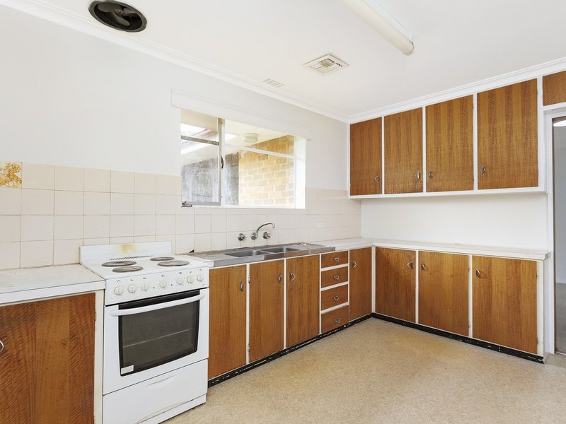 Photo - 16 Parker Street, Curtin ACT 2605 - Image 5