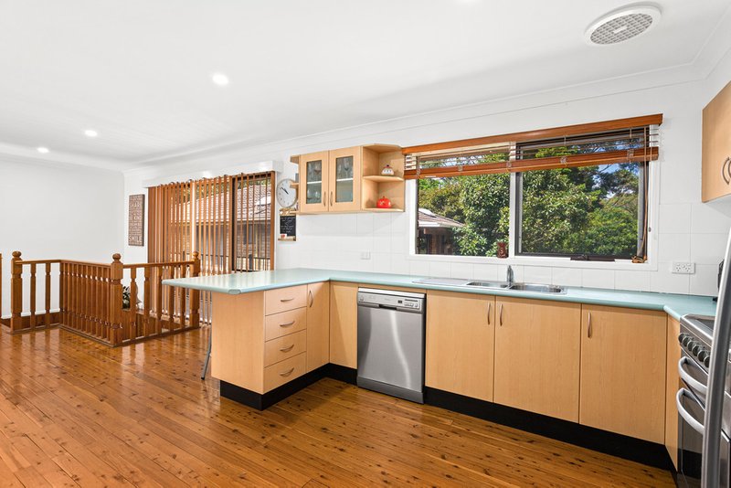 Photo - 16 Parkes Street, Helensburgh NSW 2508 - Image 4