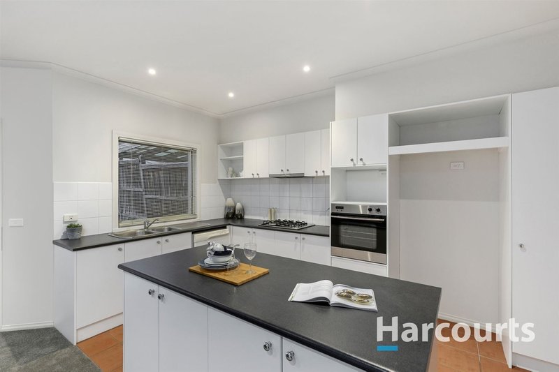 Photo - 16 Parklane Way, Rowville VIC 3178 - Image 7