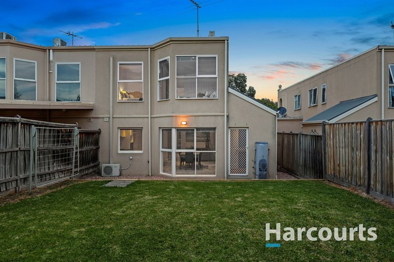 Photo - 16 Parklane Way, Rowville VIC 3178 - Image 15