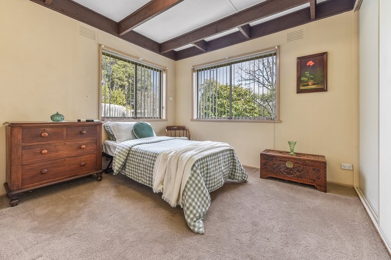 Photo - 16 Parkmore Road, Forest Hill VIC 3131 - Image 10