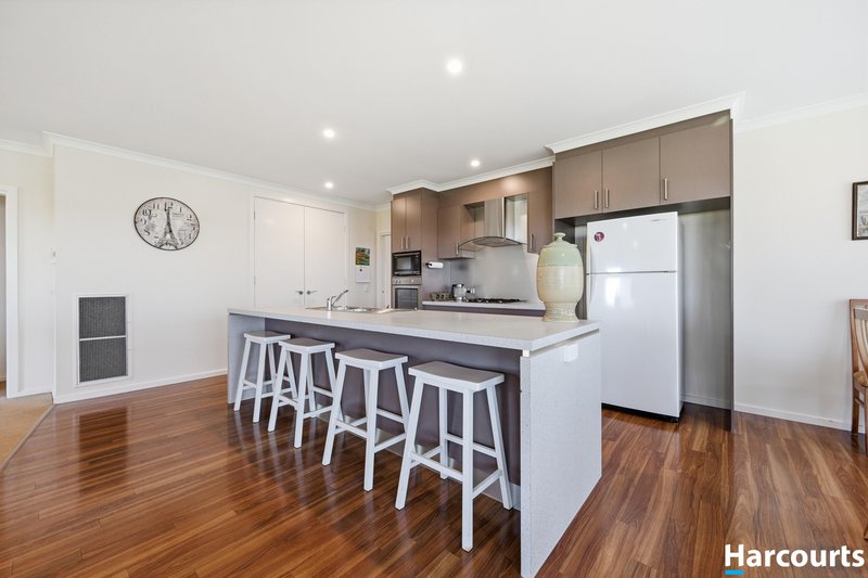 Photo - 16 Parkside Close, Leongatha VIC 3953 - Image 11