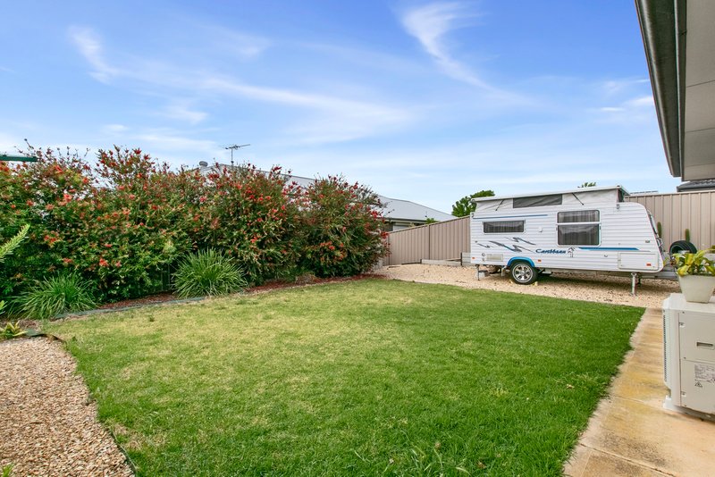 Photo - 16 Parkview Drive, Murray Bridge SA 5253 - Image 16