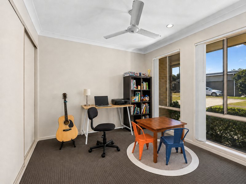 Photo - 16 Parkwood Street, Fernvale QLD 4306 - Image 9
