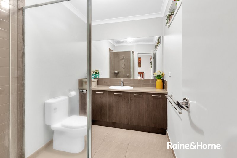 Photo - 16 Pasture Circuit, Clyde North VIC 3978 - Image 13