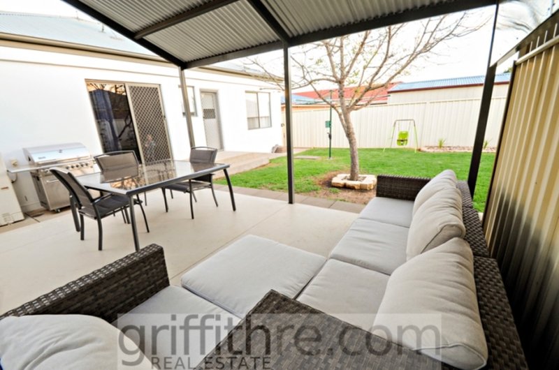 Photo - 16 Pauling Street, Griffith NSW 2680 - Image 17