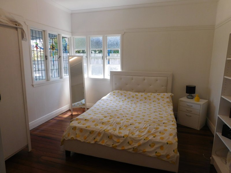 Photo - 16 Peel Street, Manly QLD 4179 - Image 9