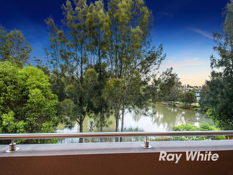 Photo - 16 Peninsula Way, Baulkham Hills NSW 2153 - Image 4