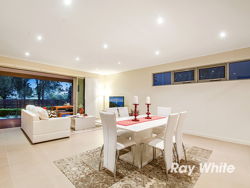 Photo - 16 Peninsula Way, Baulkham Hills NSW 2153 - Image 9