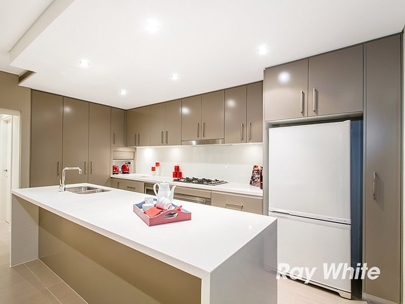 Photo - 16 Peninsula Way, Baulkham Hills NSW 2153 - Image 10