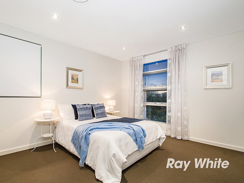 Photo - 16 Peninsula Way, Baulkham Hills NSW 2153 - Image 13