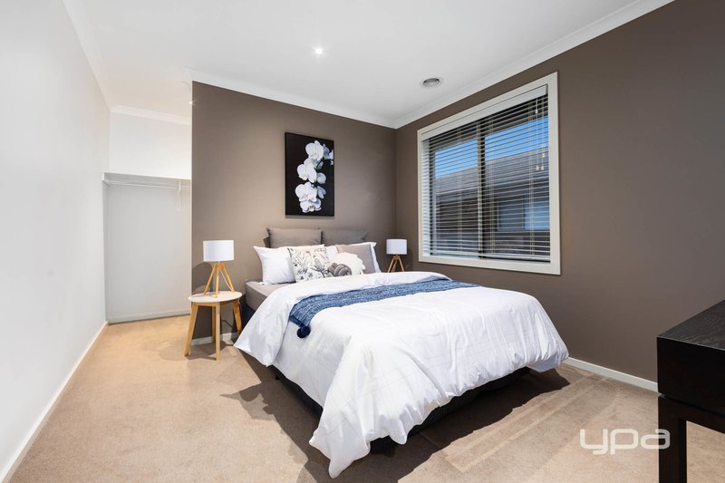 Photo - 16 Peppermint Grove, Taylors Hill VIC 3037 - Image 22