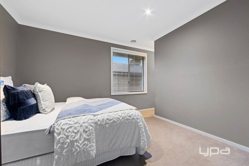 Photo - 16 Peppermint Grove, Taylors Hill VIC 3037 - Image 23