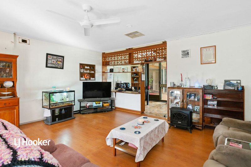 Photo - 16 Perrott Street, Elizabeth Park SA 5113 - Image 4