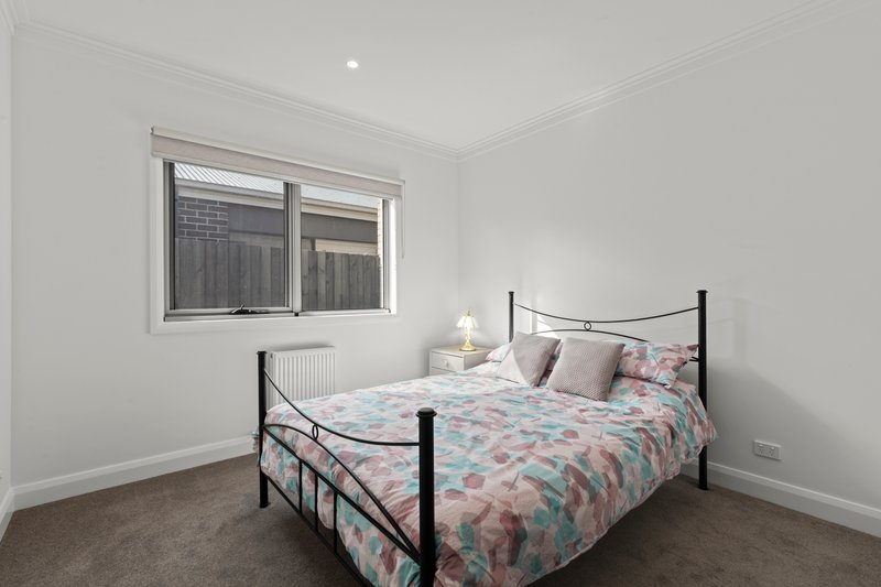 Photo - 16 Petkell Parade, Grovedale VIC 3216 - Image 10