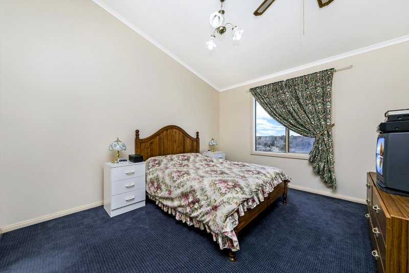 Photo - 16 Petrel Crescent, Thompson Beach SA 5501 - Image 8