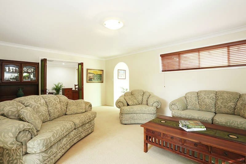 Photo - 16 Petrina Street, Eight Mile Plains QLD 4113 - Image 2