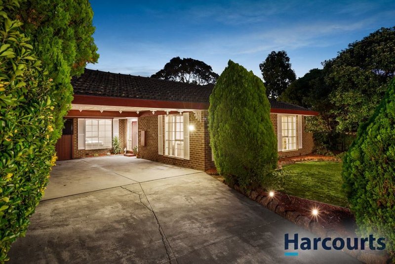 16 Piccadilly Avenue, Wantirna South VIC 3152