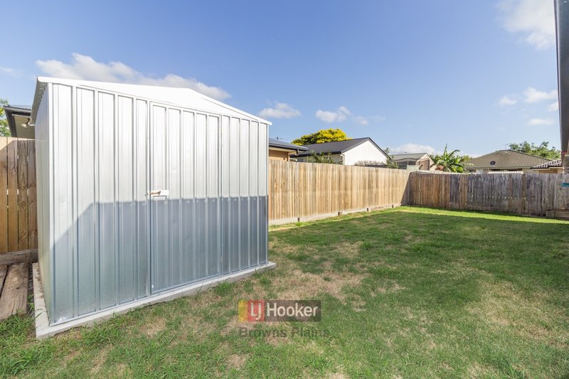 Photo - 16 Pidgeon Boulevard, Crestmead QLD 4132 - Image 11