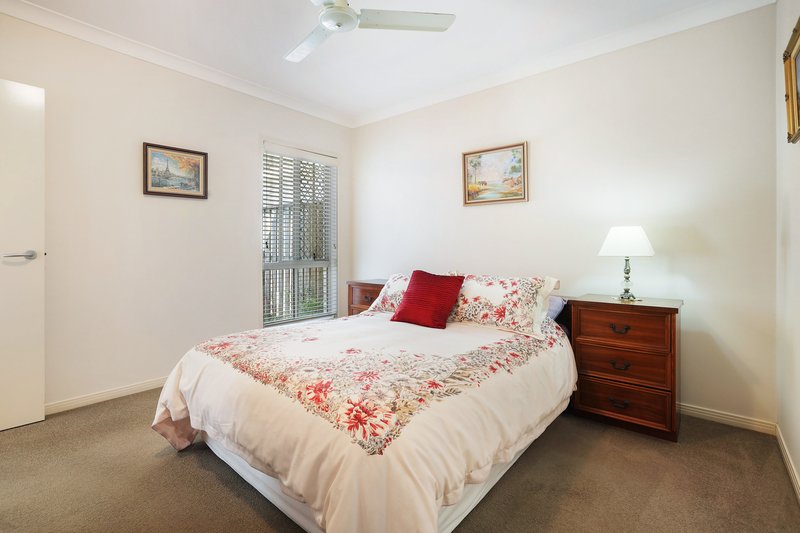 Photo - 1/6 Pilar Court, Molendinar QLD 4214 - Image 7