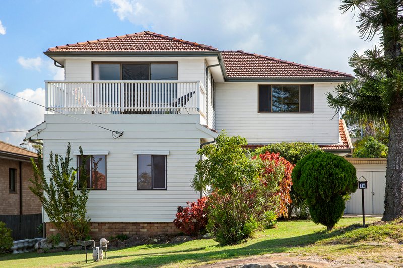 Photo - 16 Pine Avenue, Brookvale NSW 2100 - Image 2