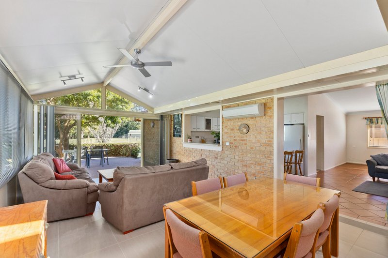 Photo - 16 Pineridge Close, Lisarow NSW 2250 - Image 4