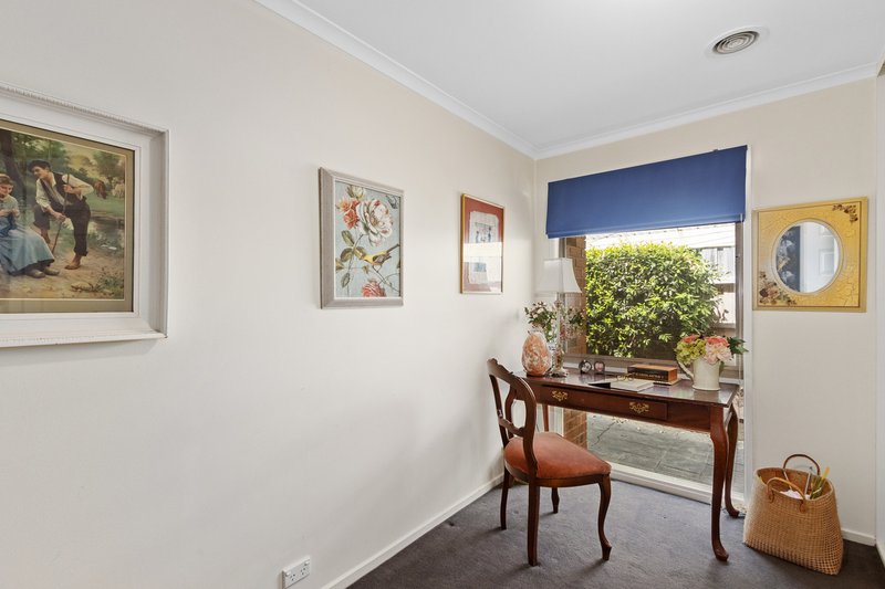 Photo - 16 Pinnacle Rise, Lilydale VIC 3140 - Image 10