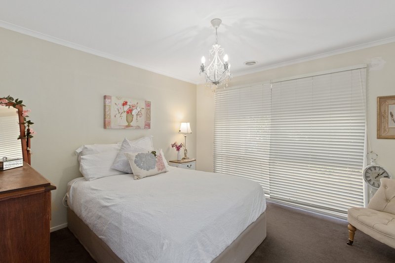 Photo - 16 Pinnacle Rise, Lilydale VIC 3140 - Image 11