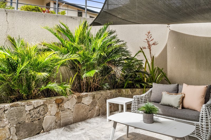 Photo - 1/6 Pinnacle Row, Lennox Head NSW 2478 - Image 18